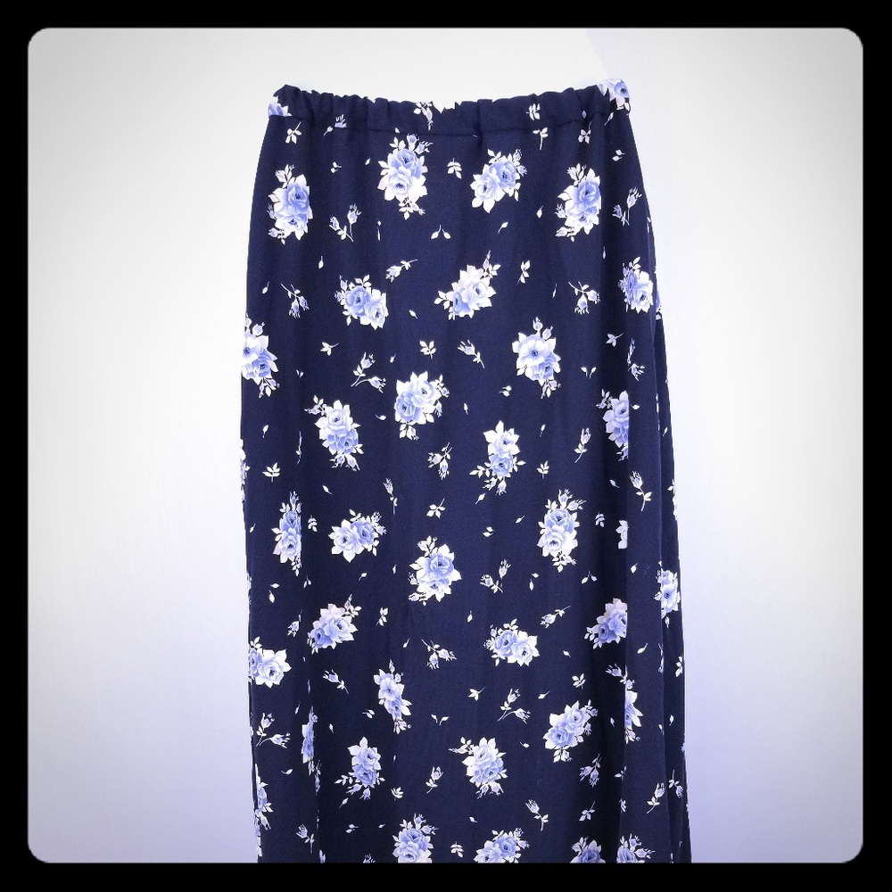 Buttondown skirt